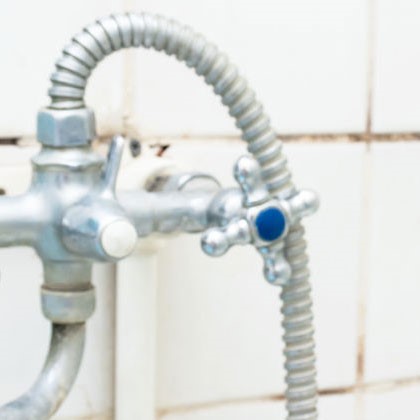 water filtration and water softeners solutions for shower staining